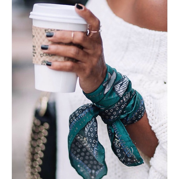 Bundle of 2 Gorgeous vintage Silk green & purple unisex scarf - made in Italy - Picture 14 of 14